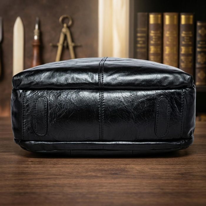 Рюкзак кожаный под ноутбук Vintage 14845 Черный