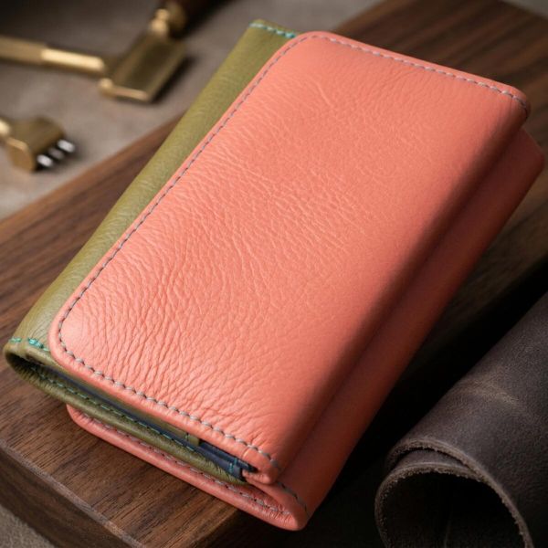 Кошелек для стильных девушек из натуральной кожи ST Leather 22494 Разноцветный