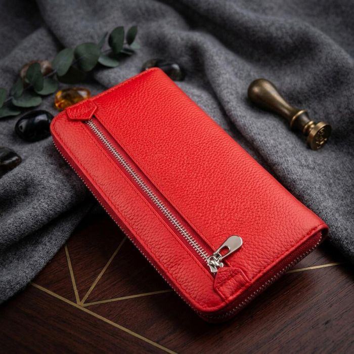 Грациозный женский клатч ST Leather 18862 Красный