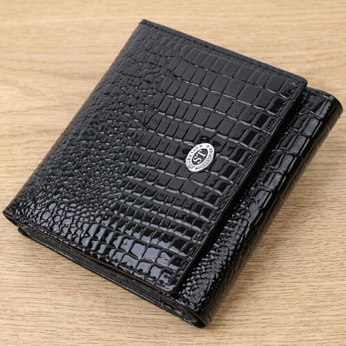 Женский компактный кошелек из натуральной лакированной кожи ST Leather 22688 Черный