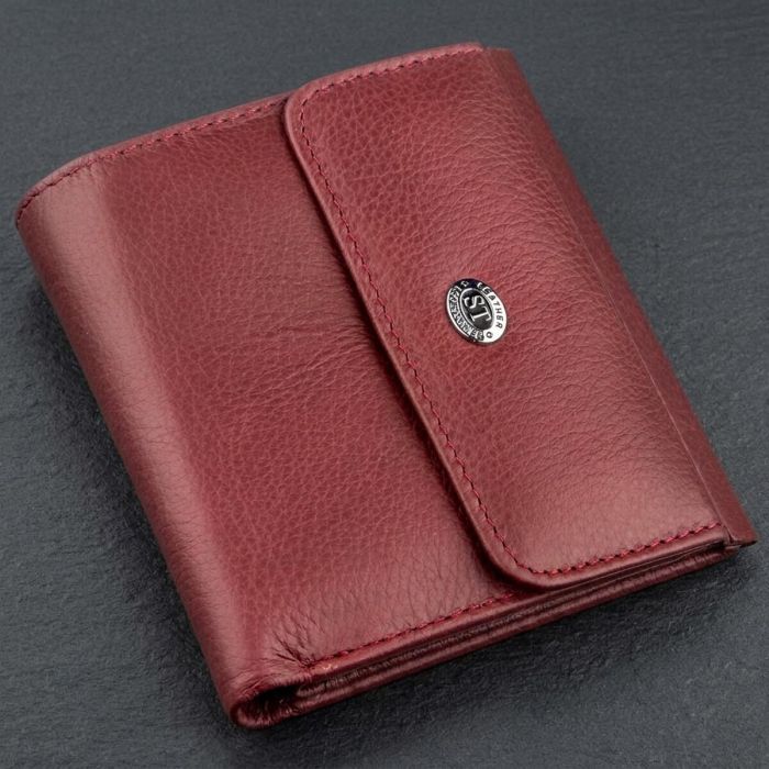 Невеликий жіночий гаманець з монетницьою ST Leather 18920 Бордовий