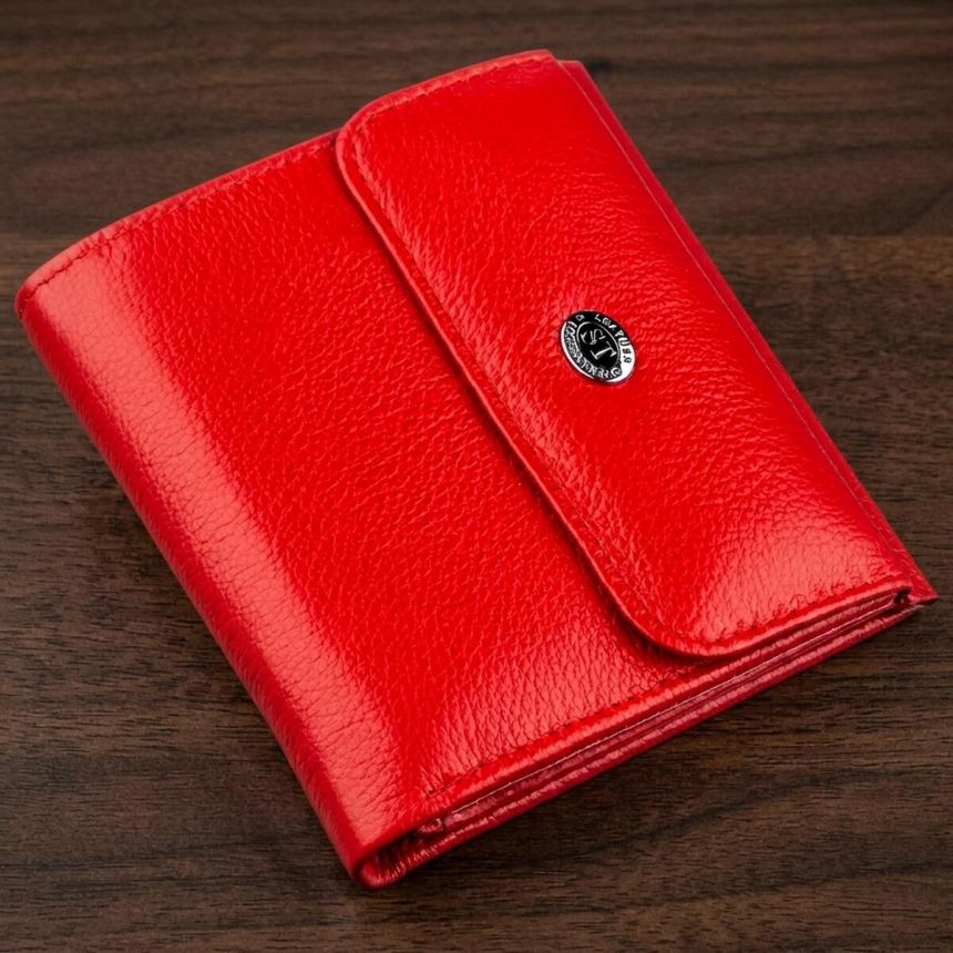 Портмоне для женщин с монетницей ST Leather 18918 Красный