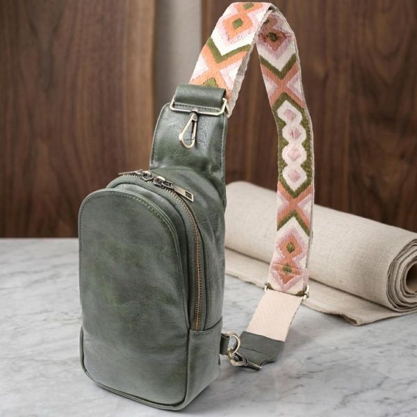 Красивая сумка через плечо в модном цвете из экокожи Vintage 22791 Зеленый