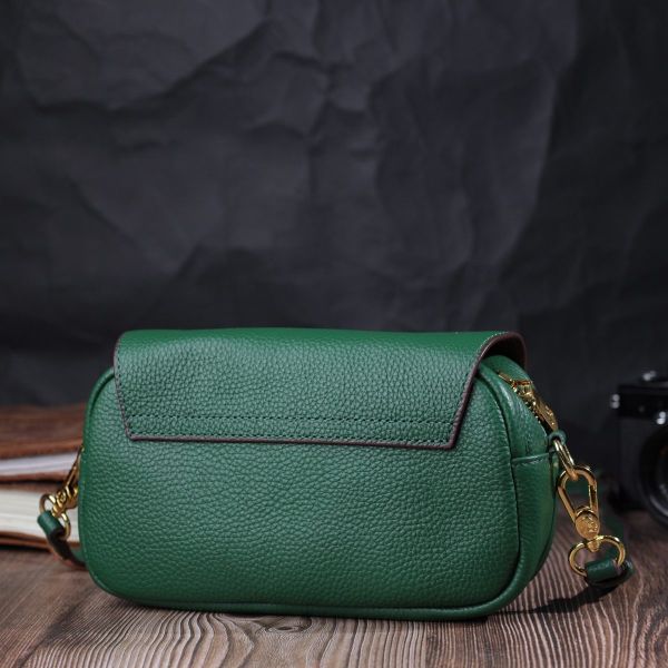 Кожаная женская сумка в красивом цвете и с фигурным клапаном Vintage 22430 Зеленая