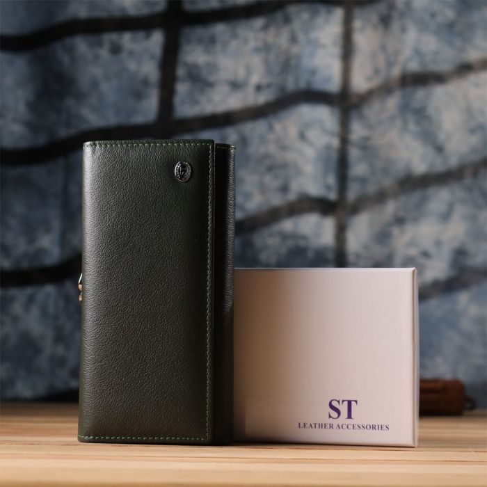Вместительный женский кошелек на магнитах из натуральной кожи ST Leather 23115 Зеленый