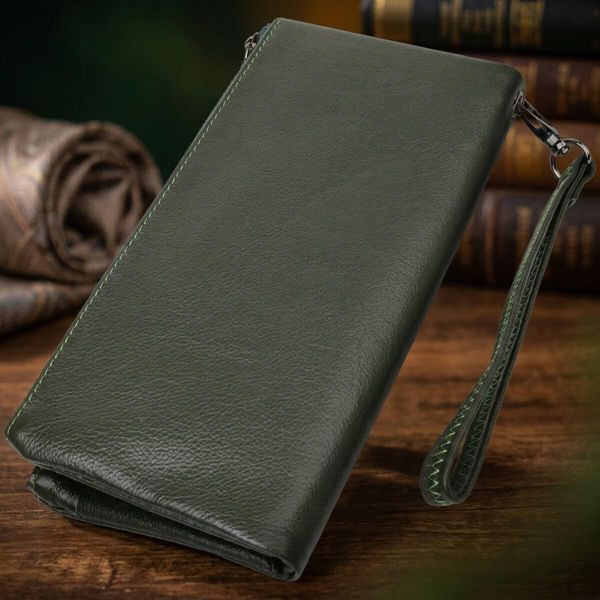 Красивий шкіряний гаманець на три відділення ST Leather 23110 Зелений