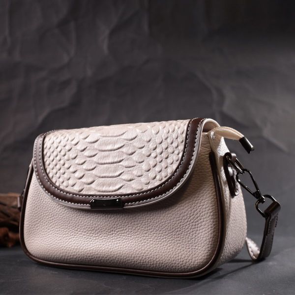 Женская сумка с фактурным клапаном из натуральной кожи Vintage 22372 Белая
