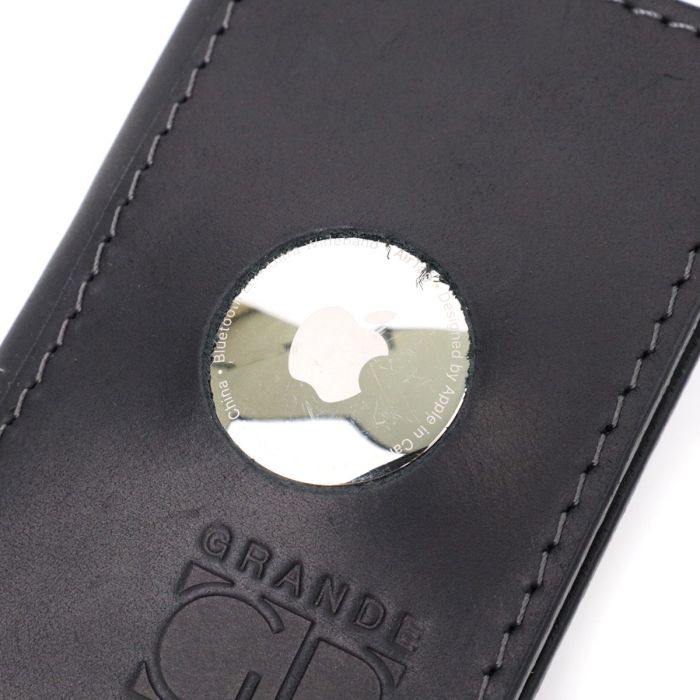 Надежный картхолдер с держателем для Apple AirTag из натуральной кожи GRANDE PELLE 11605 Черный