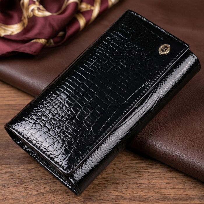 Лаковый женский кошелек с визитницей ST Leather 19403 Черный