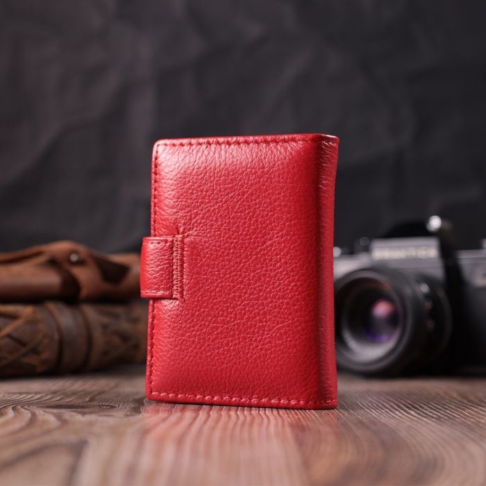 Вместительная визитница из натуральной кожи ST Leather 22470 Красный