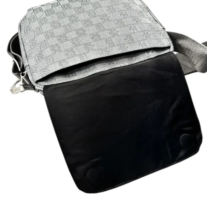 Месенджер Jordan Monogram сумка через плече