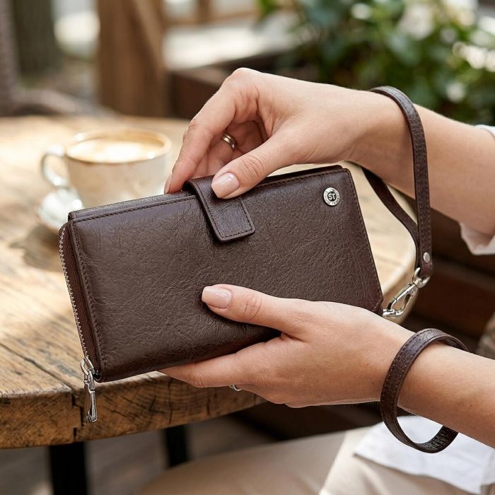 Гаманець жіночий ST Leather 18457 (SТ228) з натуральної шкіри Коричневий